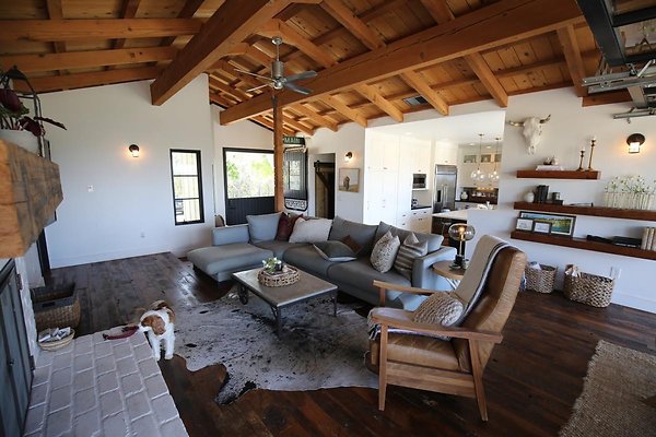 Interior-withoutDoorPhotos