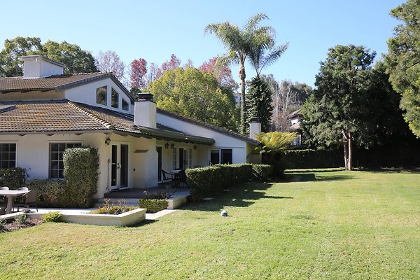 Biddle-Exterior