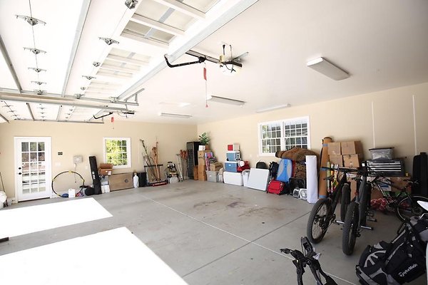 Underwood-Garages