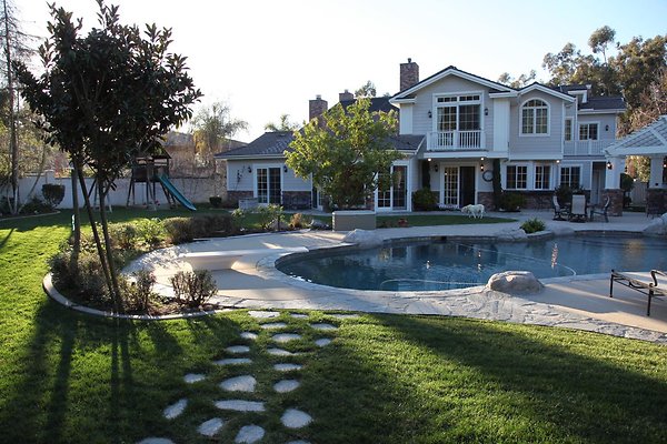MerkinExterior13